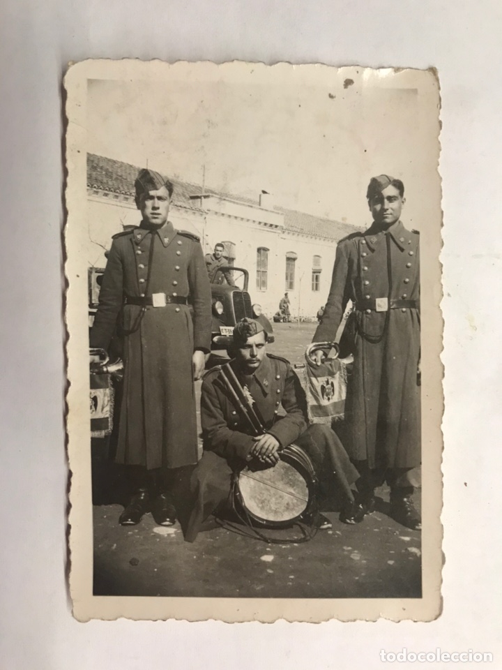 Military Antiques: MILITAR. Fotograf&iacute;a Antigua. Soldados Cornetas y tambores (h.1930?)