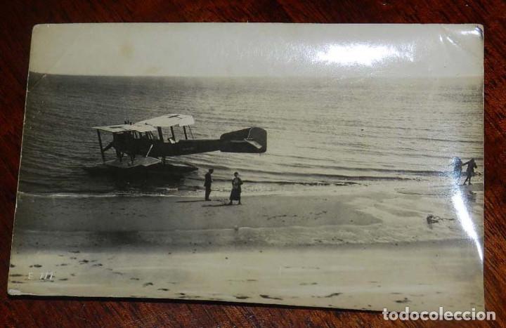 Military Antiques: ANTIGUA FOTOGRAFIA DE HIDROAVION EN PLAYA, A&Ntilde;OS 20 - 30, MIDE 17 X 11 CMS. APROXIMADAMENTE. VER LAS