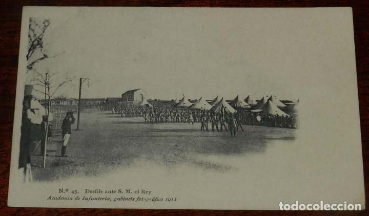 Military Antiques: ANTIGUA POSTAL NUM. 45, DESFILE ANTE SU MAJESTAD EL REY ALFONSO XIII, ACADEMIA DE INFANTERIA DE TOLE