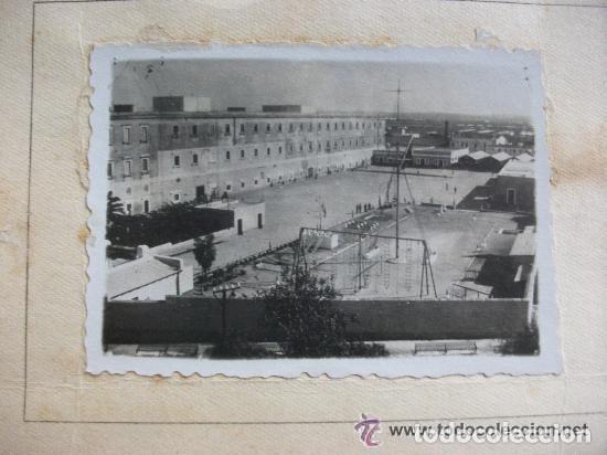 Militaria: CUARTEL DE INSTRUCCION DE MARINERIA DE SAN FERNANDO ( CADIZ ): TARJETON CON FOTO PEGADA