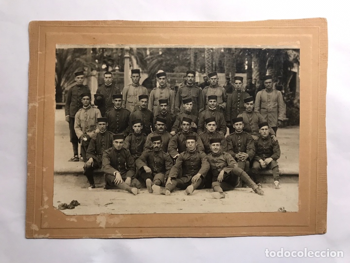 Militaria: MILITAR. Fotograf&iacute;a Original. Cuartel de Melilla (h.1910?)