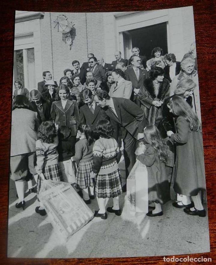 Militaria: FOTOGRAFIA DE LA FAMILIA REAL, REY DON JUAN CARLOS I, DO&Ntilde;A SOFIA, PRINCIPE FELIPE, PRINCESAS ELENA Y