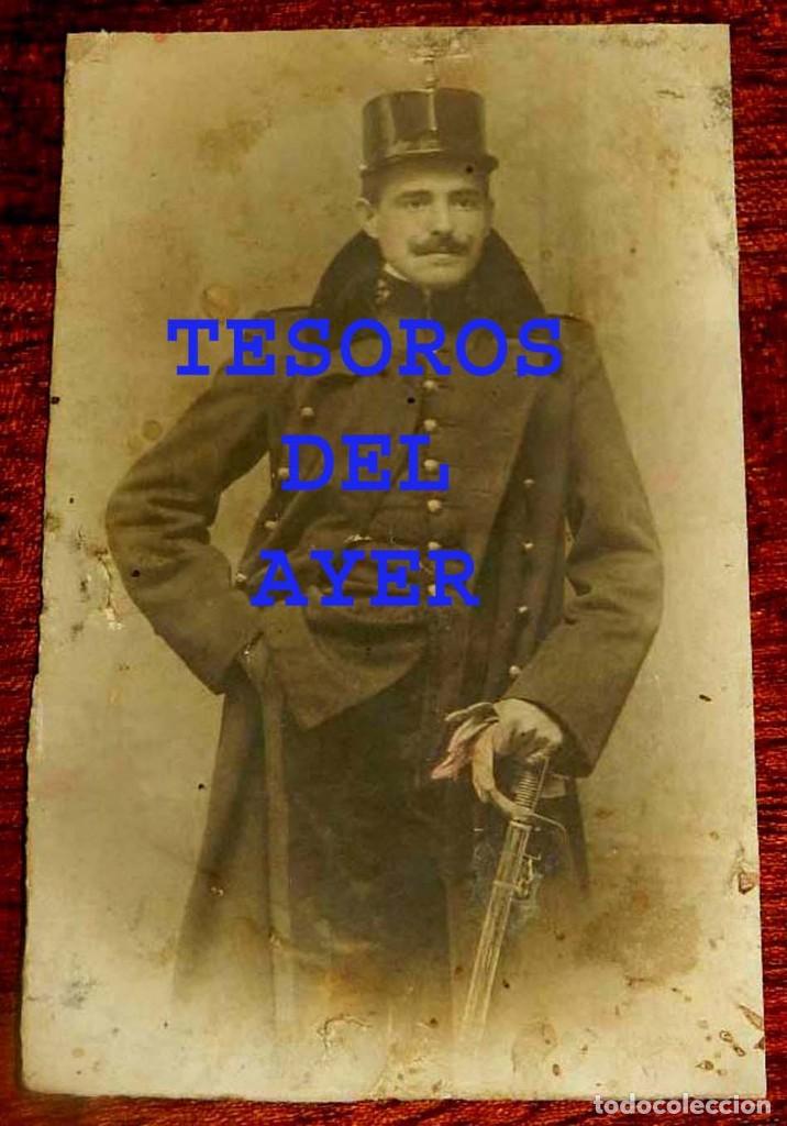 Militaria: FOTOGRAFIA DE GASTADOR O ZAPADOR DE INFANTERIA, GORRO ROS, SABLE, EPOCA ALFONSO XIII, MIDE 11 X 6,5
