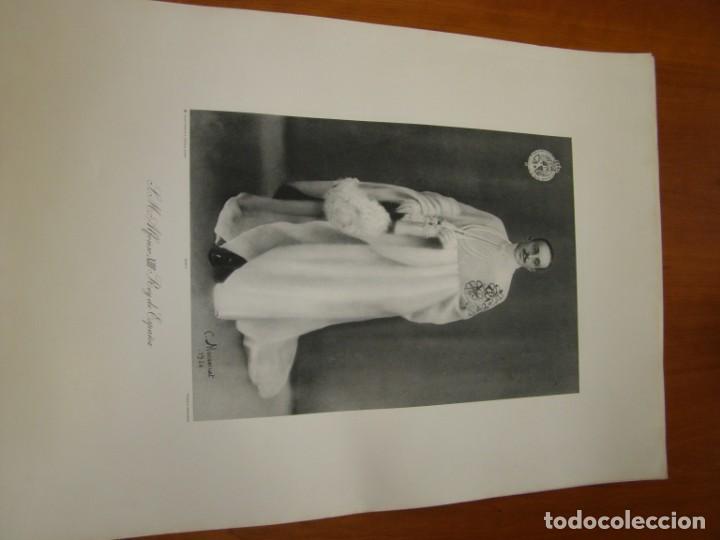 Militaria: Impresionante y gran fotografia del rey Alfonso XIII, original de &eacute;poca. A&ntilde;o 1926. Ordenes militares