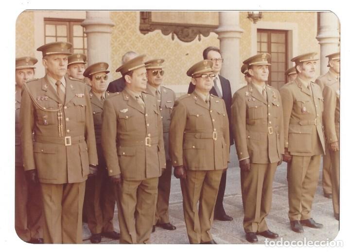 Militaria: OFICIALES DEL EJ&Eacute;RCITO ESPA&Ntilde;OL EN LOS A&Ntilde;OS 70