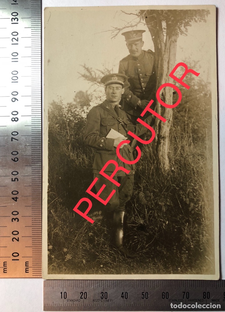 Militaria: CAPITANES DE INFANTER&Iacute;A Y SANIDAD MILITAR, A&Ntilde;OS 20, AXIII.