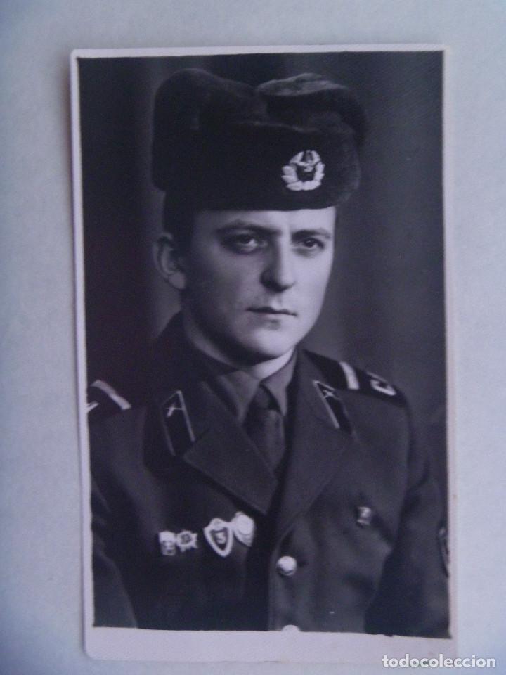Militaria: FOTO DE UN MILITAR DEL EJERCITO DE LA UNION SOVIETICA , COMUNISTA