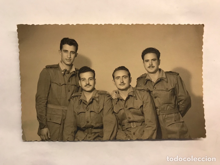 Militaria: MILITAR. Fotograf&iacute;a antigua. Grupo de militares . Original (h.1950?)