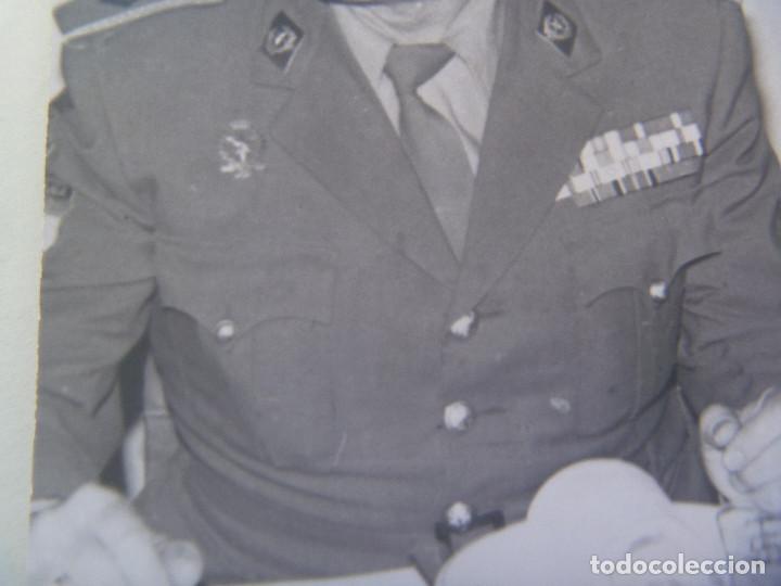 Militaria: FOTO OFICIAL ESTADO MAYOR EX DIVISION AZUL, CON PASADOR DE MEDALLAS Y PARCHE