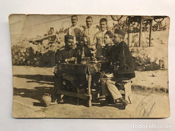Militaria: MILITAR. Fotograf&iacute;a Original Ej&eacute;rcito Espa&ntilde;ol. Militares almorzando (h.1900?)