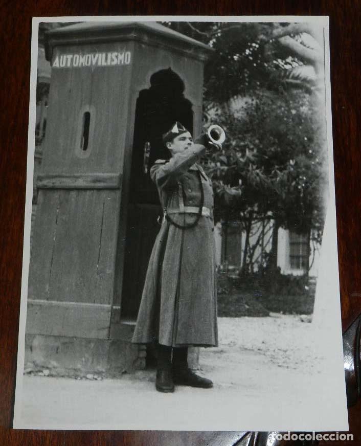 Military Antiques: FOTOGRAFIA DE TOQUE DE CORNETA EN GARITA 1941 EN EL CUARTEL DE VALENCIA DEL 3er. CUERPO DEL EJERCITO