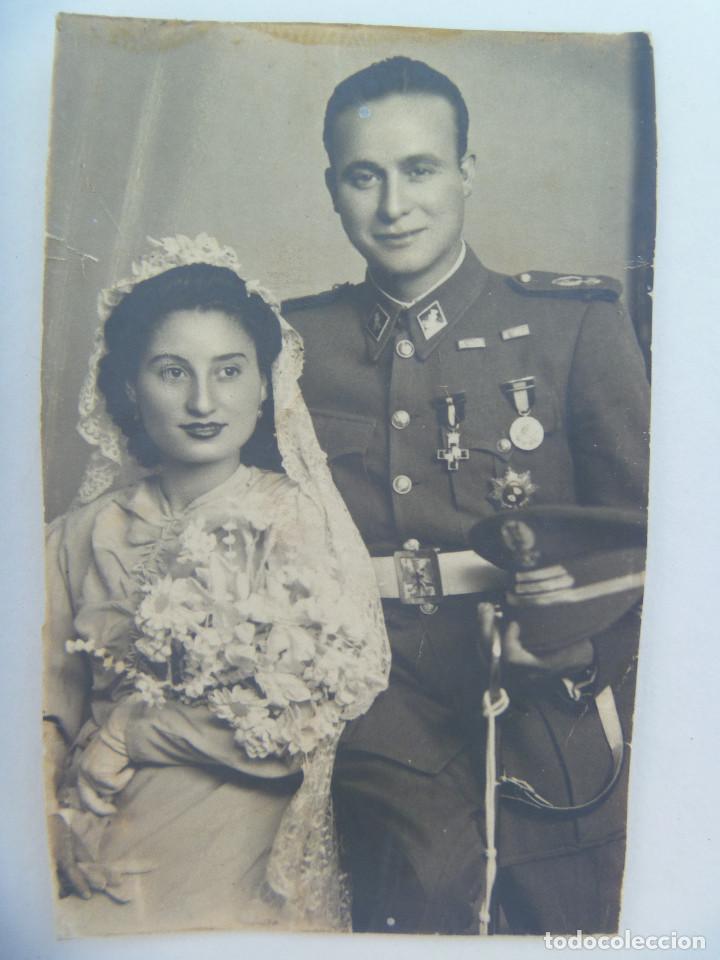 Militaria: DIVISION AZUL : FOTO DE SARGENTO DE INGENIEROS, MEDALLA MERITO Y 2 PASADORES AVANCE EN ESCALA, 1944