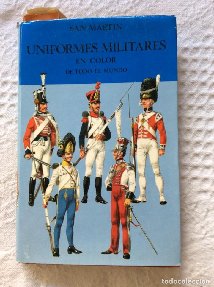 Military Antiques: LIBRO DE UNIFORMES MILITARES DE TODO EL MUNDO