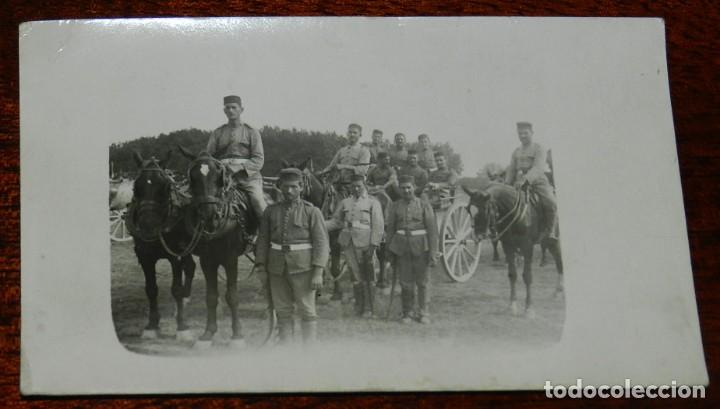 Militaria: POSTAL FOTOGRAFICA DE SOLDADOS DE ARTILLERIA, REGIMIENTO N.3, EN LA CAMPA&Ntilde;A DEL RIF, NO CIRCULADA.
