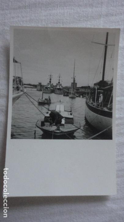 Militaria: ANTIGUA FOTOGRAFIA.BARCOS MILITARES.FRAGATAS LE SABOYARD.LE BRETON GUADALQUIVIR.SEVILLA 1958