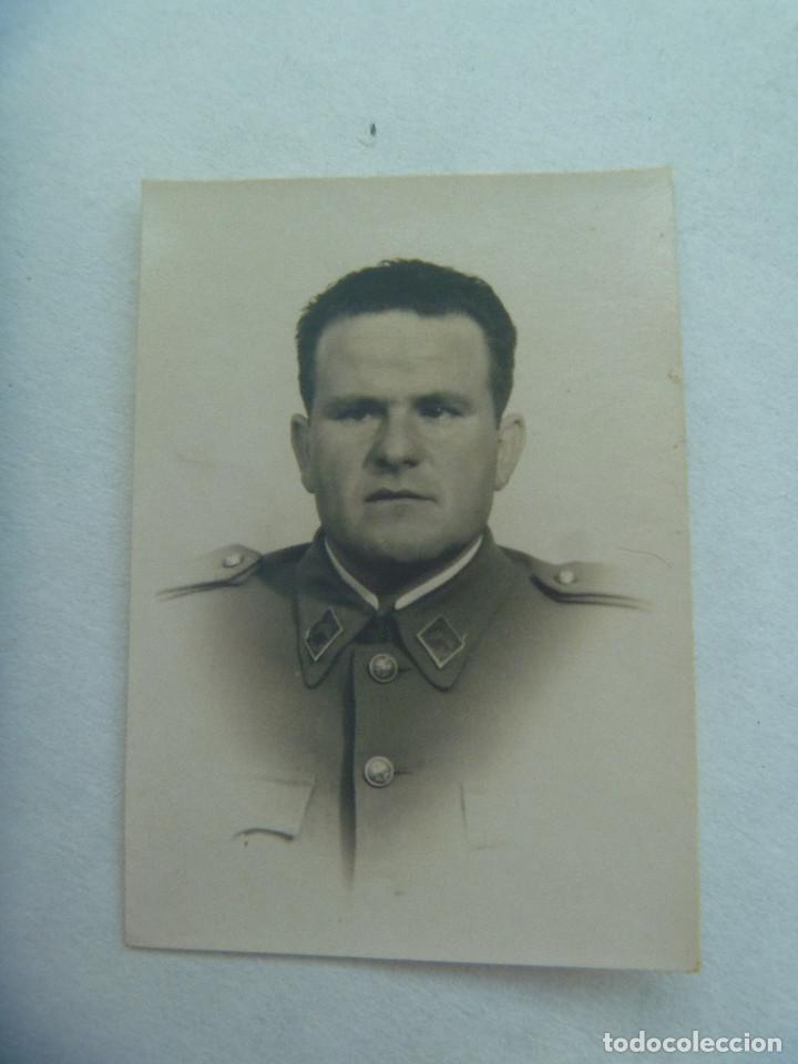 Militaria: FOTO CARNET DE MILITAR DE LA SEGUNDA SECCION DEL CUERPO DE SUBOFICIALES ESPECIALISTA