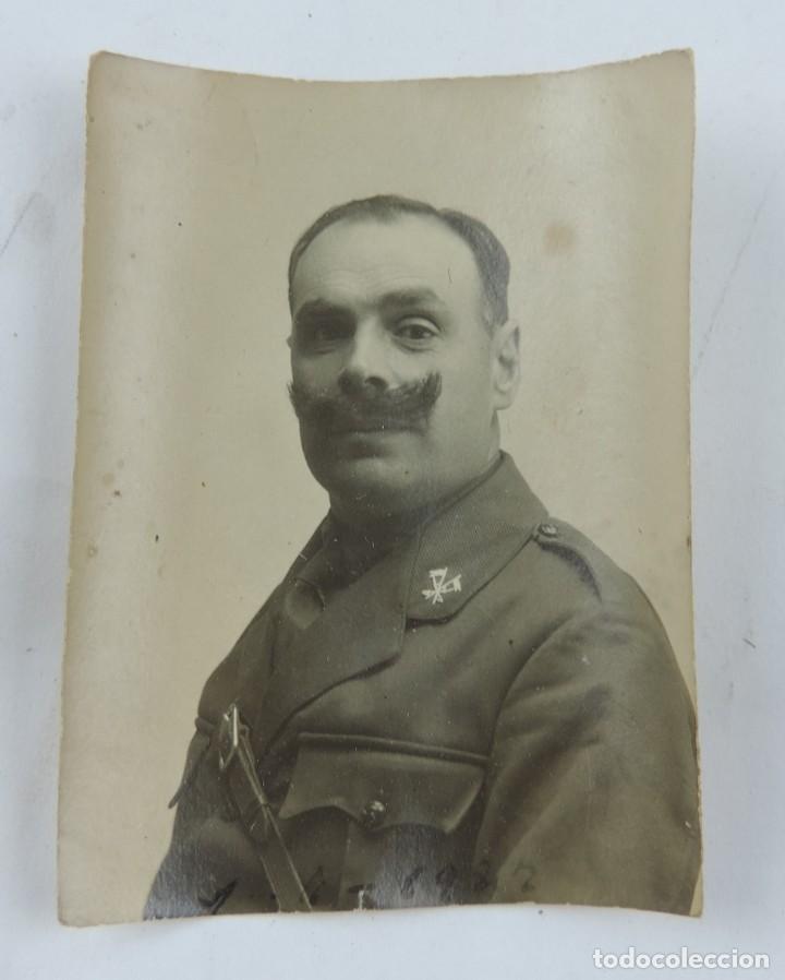 Militaria: FOTOGRAFIA DE OFICIAL DE CABALLERIA, FECHADA POR EL REVERSO EN BURGOS EN 1923, MIDE 5,8 X 4,5 CMS.