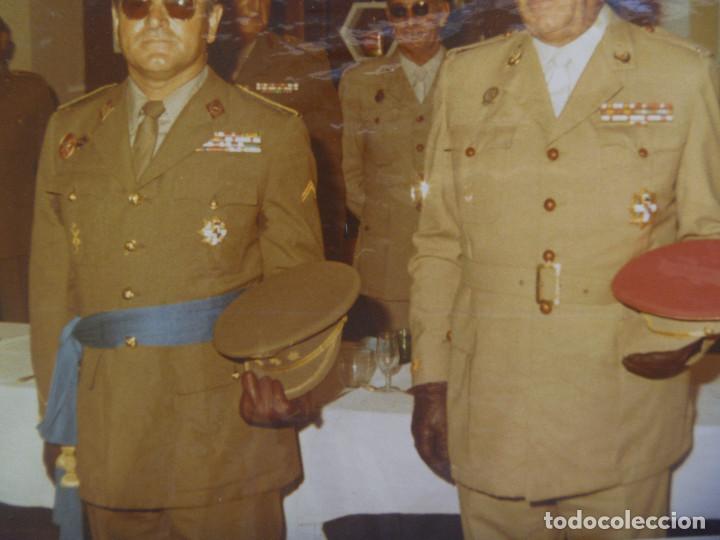 Militaria: FOTO DE OFICIALES DE REGULARES Y ESTADO MAYOR, ETC CONDECORADOS . 12 X 17 CM