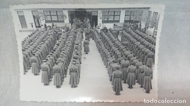 Militaria: ANTIGUA FOTOGRAF&Iacute;A MILITAR - JURA DE BANDERA CUARTEL DE SABADELL A&Ntilde;O 1955