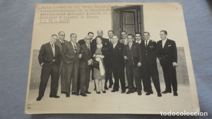 Military Antiques: FOTOGRAFIA.JUNTA DIRECTIVA GRUPO REGIONAL CATALU&Ntilde;A-BALEARES.ANTIGUOS ALUMNOS COLEGIOS MILITARES.1960