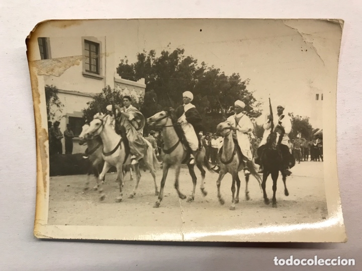 Militaria: MILITAR. Fotograf&iacute;a EL AAIUN. Soldados moros a Caballo... (a.1969?)