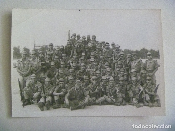 Military Antiques: FOTO DE LA MILI : SOLDADOS CON ROPA DE CAMPA&Ntilde;A Y FUSILES CETME
