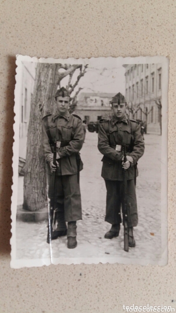 Militaria: FOTOGRAFIA DE GUARDIA EN LA MILI. MILITARES