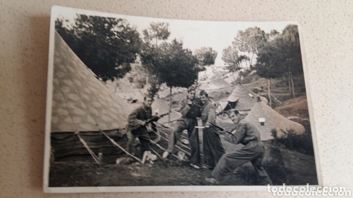 Militaria: DIVERTIDA FOTOGRAFIA MILITARES EN LA MILI EN PLENA ACCI&Oacute;N. MANIOBRAS