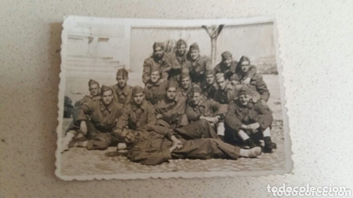 Militaria: FOTOGRAFIA DE LOS COMPA&Ntilde;EROS DE LA MILI. MILITARES
