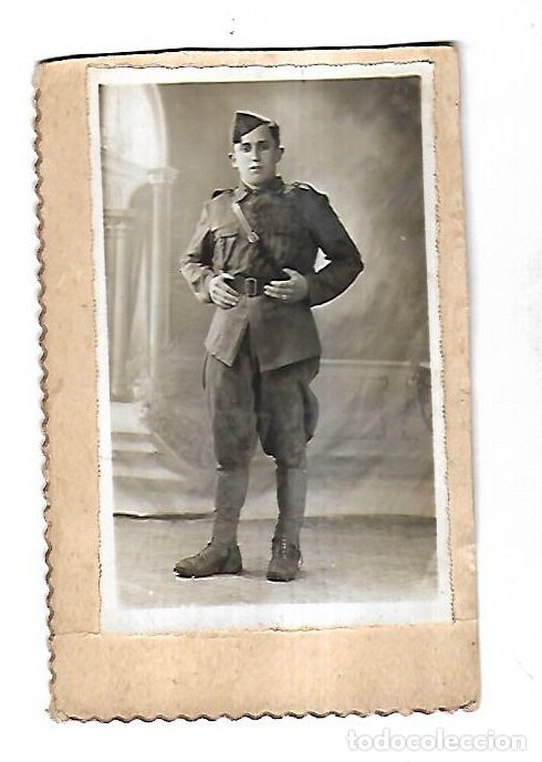 Militaria: ANTIGUA FOTOGRAFIA DE ESTUDIO DE UN MILITAR. 9.5 X 15CM.