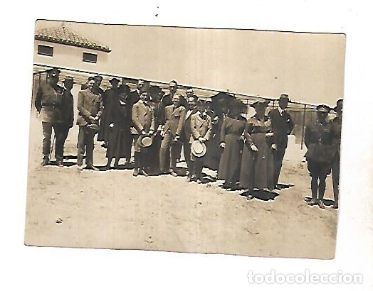 Militaria: ANTIGUA FOTOGRAFIA DE MILITARES CON SU FAMILIA. 11 X 8CM.