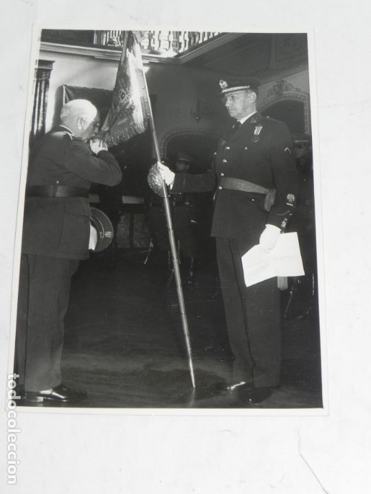 Militaria: FOTOGRAFIA DE BODAS DE ORO DE LA XXI PROMOCION DE LA ACADEMIA DE CABALLERIA, EL GENERAL YSASI-YSASIM