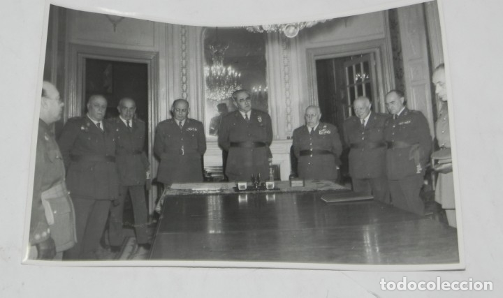 Militaria: FOTOGRAFIA DE IMPOSICION DE LA GRAN CRUZ DE AFRICA A UN GENERAL, MIDE 17,5 X 11,5 CMS. FOTOS CIFRA,