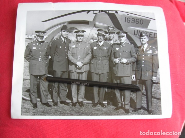 Militaria: EXCEPCIONAL FOTOGRAFIA AMERICANA DE GRAN TAMA&Ntilde;O DE VISITA DE MILITARES ESPA&Ntilde;OLES.