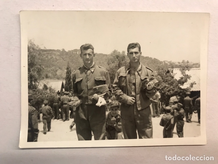 Militaria: MILITAR. Fotograf&iacute;a Original. Soldados en el d&iacute;a de su Jura de Bandera .... Original (h.1960?)