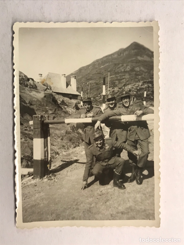 Militaria: MILITAR. Fotograf&iacute;a antigua. Soldados en el puesto fronterizo... Candanchu (a.1958)