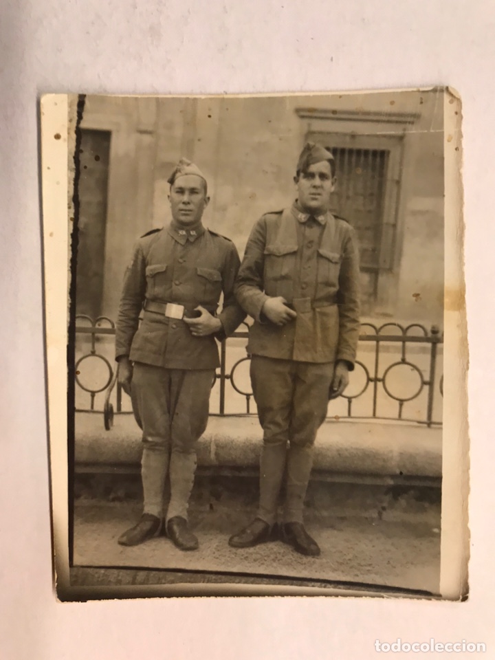 Military Antiques: MILITAR. Fotograf&iacute;a antigua, para el recuerdo...Soldados espa&ntilde;oles (h.1950?)
