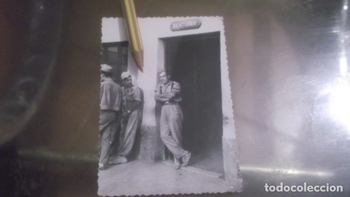Military Antiques: ANTIGUA FOTO MILITARES EN CASA DESTINOS
