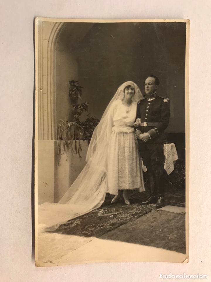 Militaria: MILITAR. Fotograf&iacute;a antigua. Capit&aacute;n del Ej&eacute;rcito Espa&ntilde;ol en el d&iacute;a de su boda. (h.1910?)