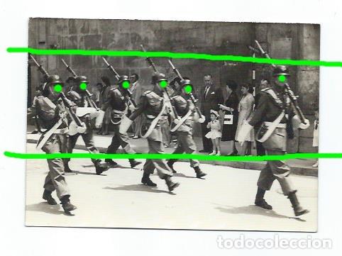 Militaria: DESFILE MILITAR ANTE LA CATEDRAL DE MURCIA. POR IDENTIFICAR. FOT&Oacute;GRAFO DESCONOCIDO.