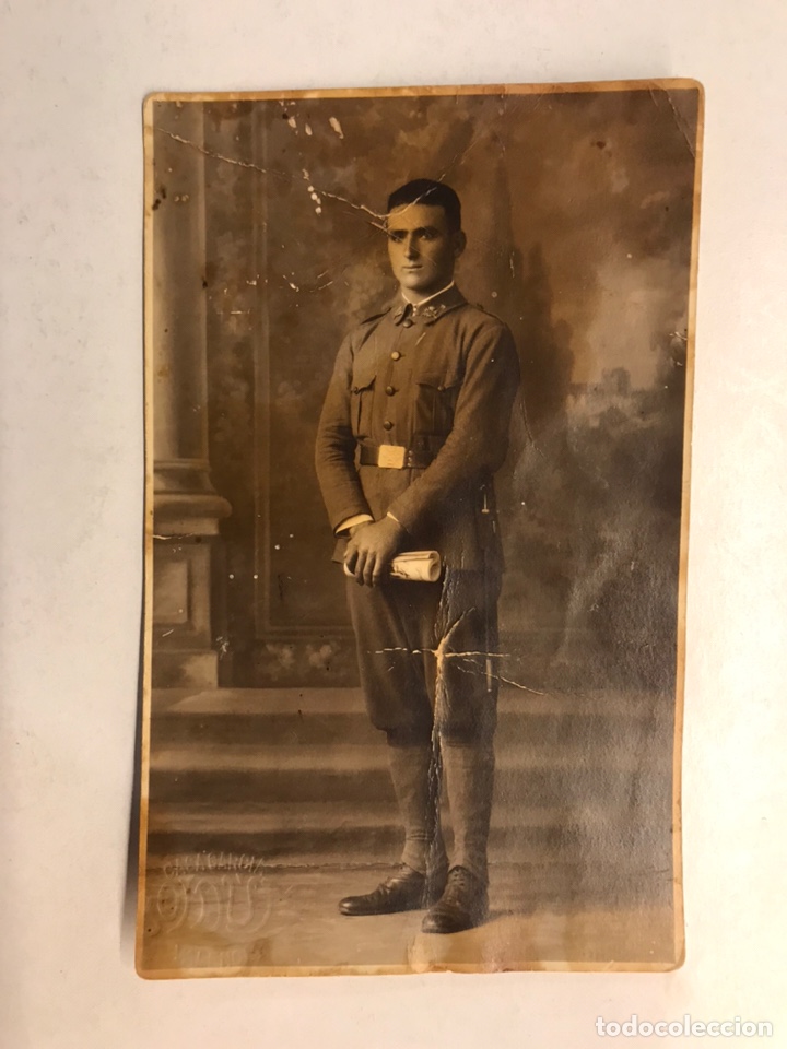 Militaria: MILITAR. Fotograf&iacute;a Suboficial del Ej&eacute;rcito de Tierra. Entrega de Despachos. Infanter&iacute;a (h.1920?)