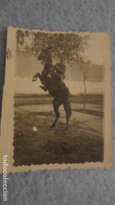 Militaria: ANTIGUA FOTOGRAFIA.MILITAR A CABALLO A&Ntilde;OS 40,50?