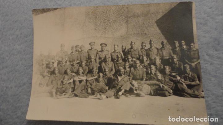 Militaria: ANTIGUA FOTOGRAFIA GRUPO DE MILITARES A&Ntilde;OS 40??
