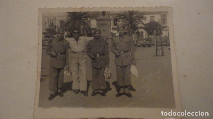 Militaria: ANTIGUA FOTOGRAFIA.MILITARES.FOTO MARTIN.ALGECIRAS 1954
