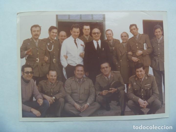 Militaria: FOTO DE OFICIALES DE ARTILLERIA CON OFICIAL MEDICO Y CADETE DE MILICIAS POSANDO ... 12,5 X 17,5 CM
