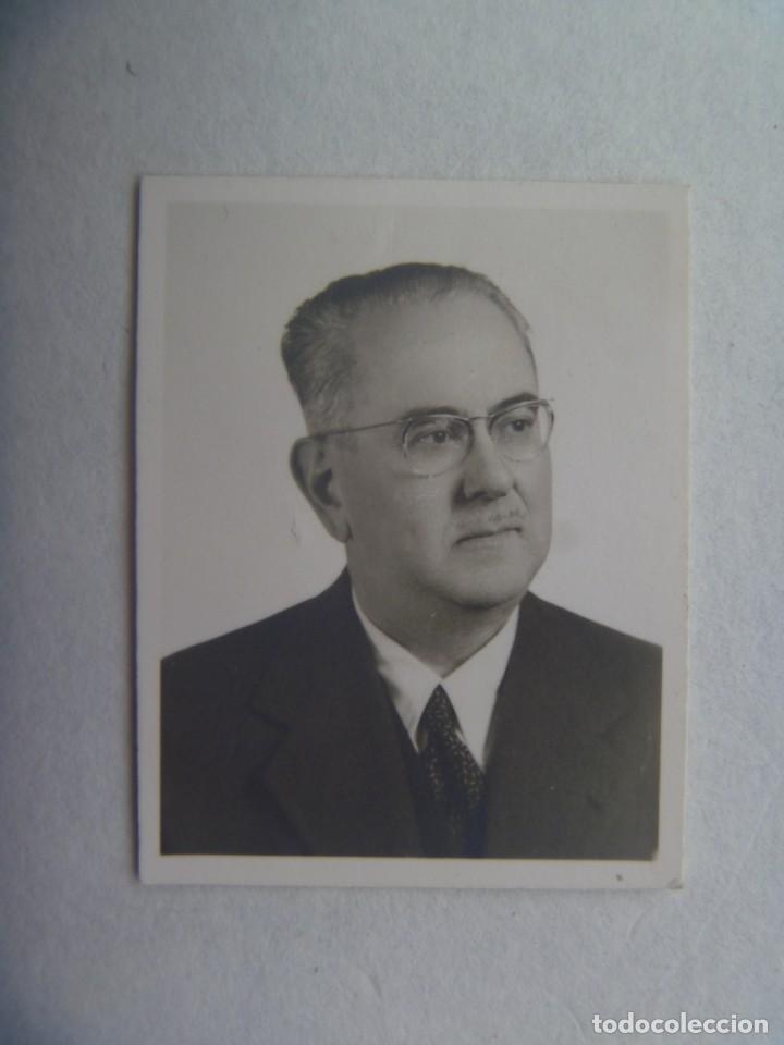 Military Antiques: FOTO ORIGINAL DE CARNET DEL GENERAL CUESTA MONEREO VESTIDO DE CIVIL