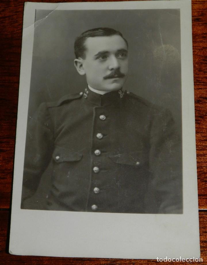 Militaria: FOTO POSTAL DE MILITAR PUEDE SER DEL REGIMIENTO 23, AUNQUE NO SE VE MUY BIEN, ESCRITA AL DORSO