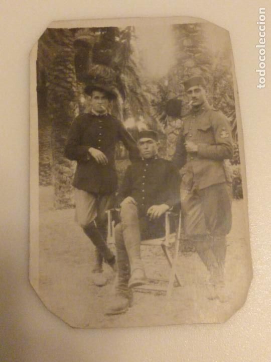 Militaria: Curiosa  fotograf&iacute;a ejercito  artiller&iacute;a 12,5 x 8,5 cms gorra chapela fez