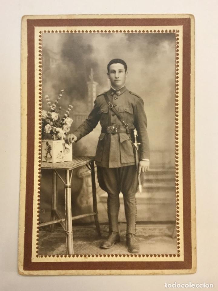 Militaria: FOTOGRAFIA DE ESTUDIO DE MILITAR.