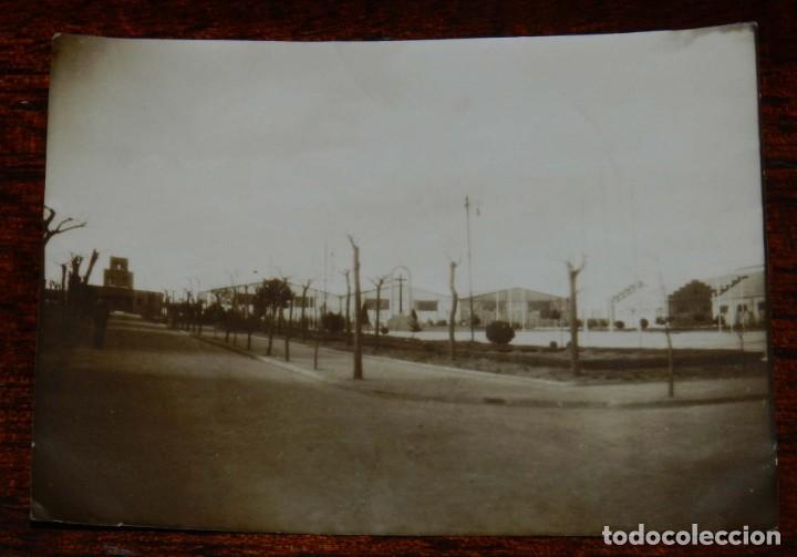 Militaria: FOTOGRAFIA DE LA ACADEMIA DE AVIACION DE LEON, A&Ntilde;OS 40, MIDE 9 X 6,5 CMS.